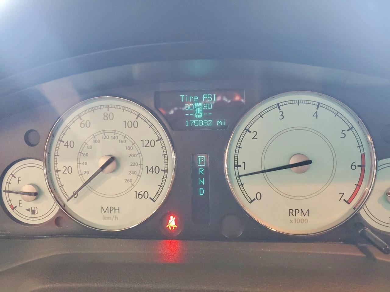 2007 Chrysler 300c White vin: 2C3LA63HX7H765631