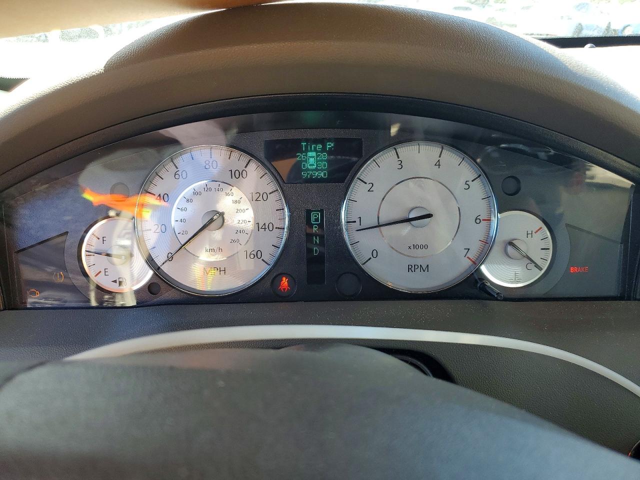 2008 Chrysler 300c Beige vin: 2C3LA63HX8H229182