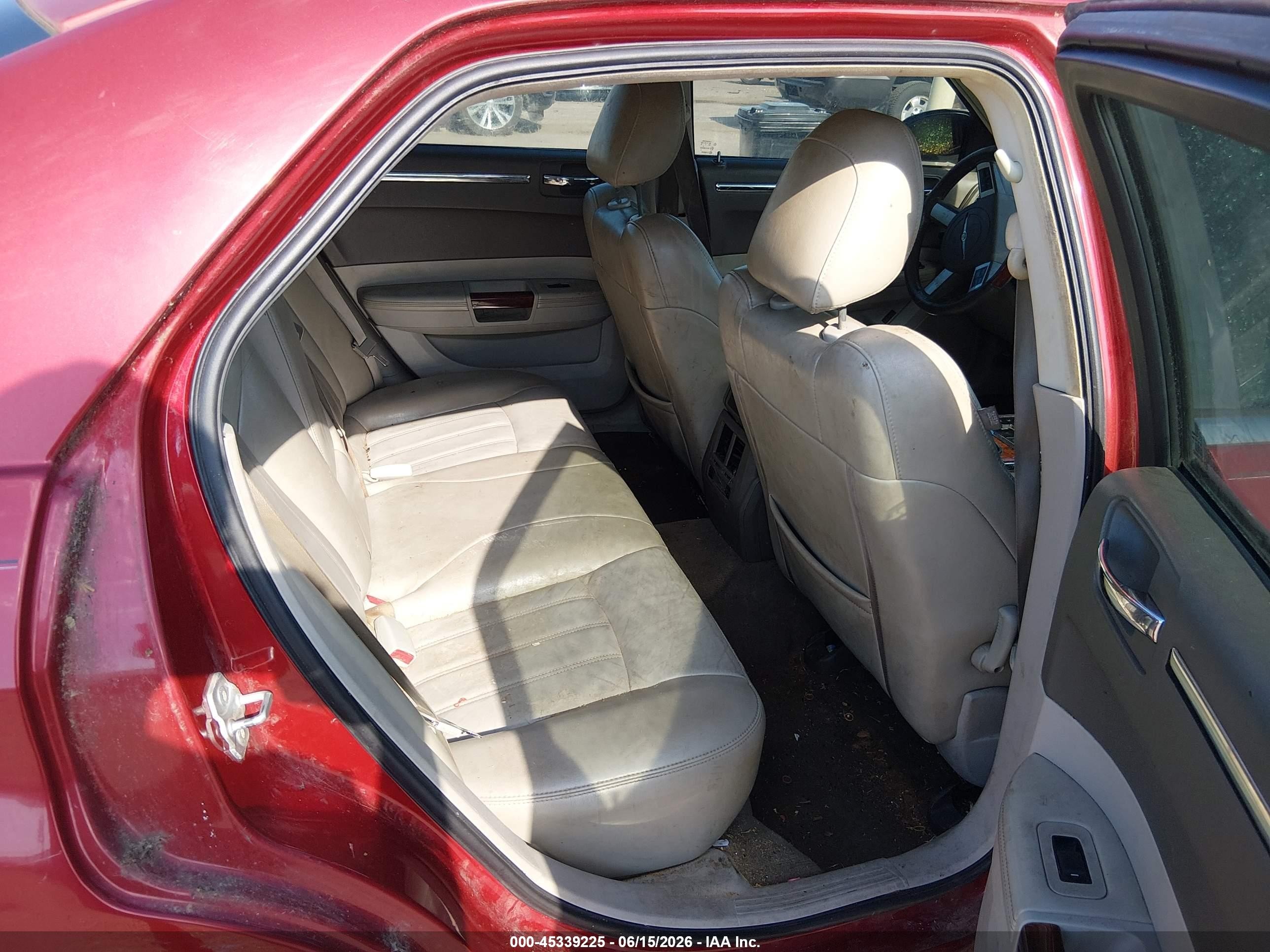2009 Chrysler 300c Hemi Red vin: 2C3LA63T09H548032