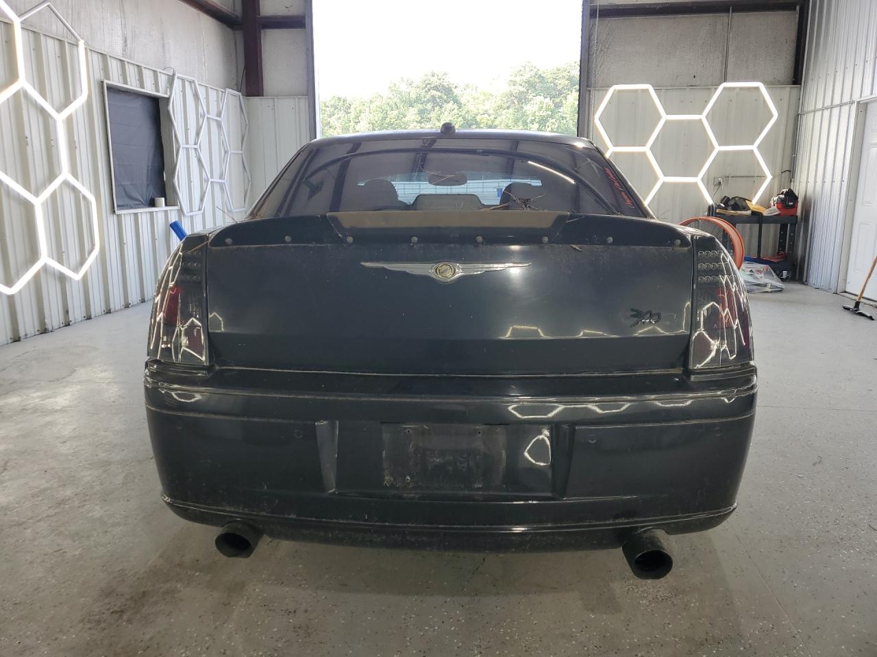 2006 Chrysler 300c Srt-8 Black vin: 2C3LA73W16H101771 Damage: Deck Lid, Chipped, 4