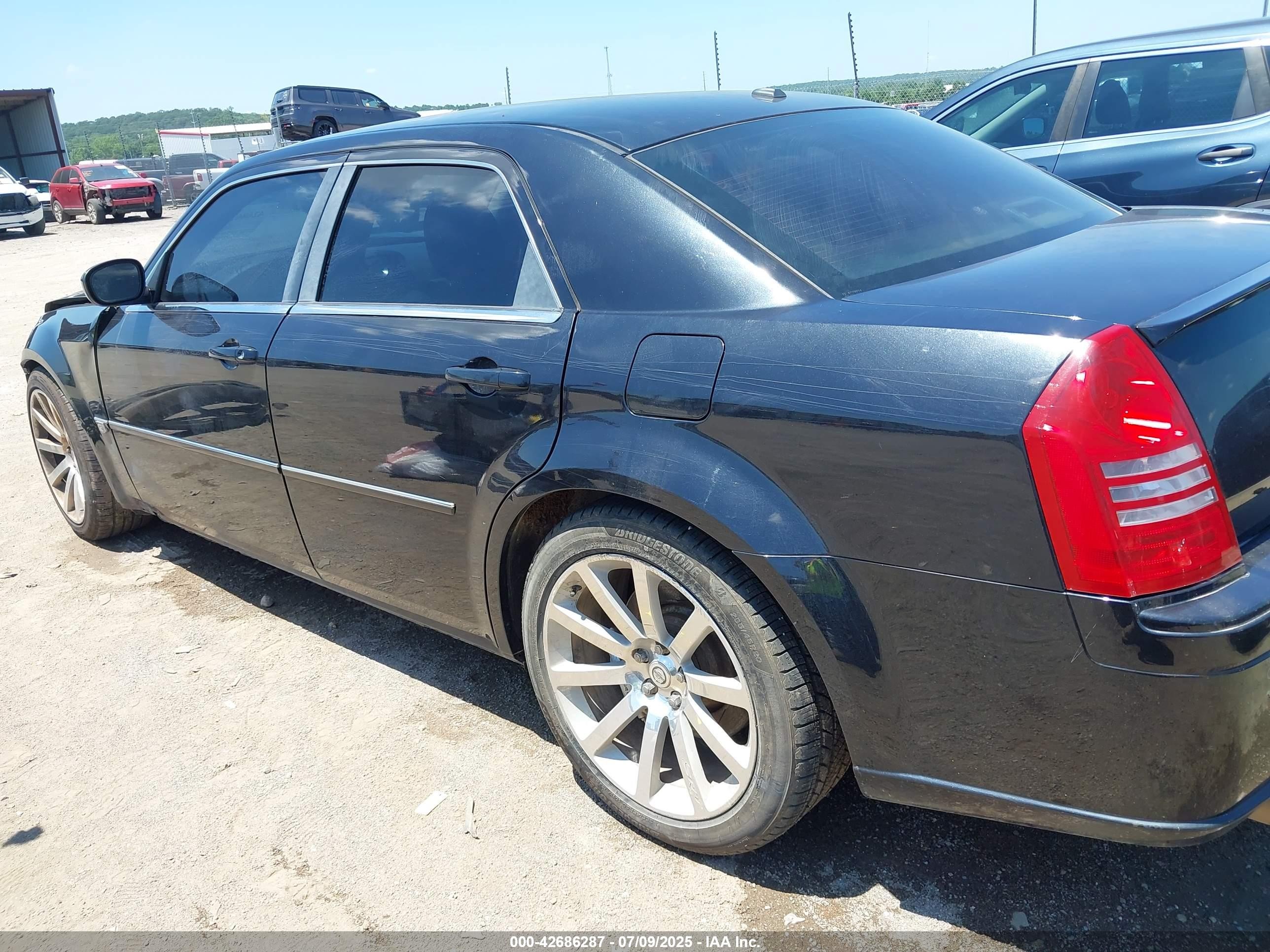 2007 Chrysler 300c Srt8 Черный vin: 2C3LA73W77H637836