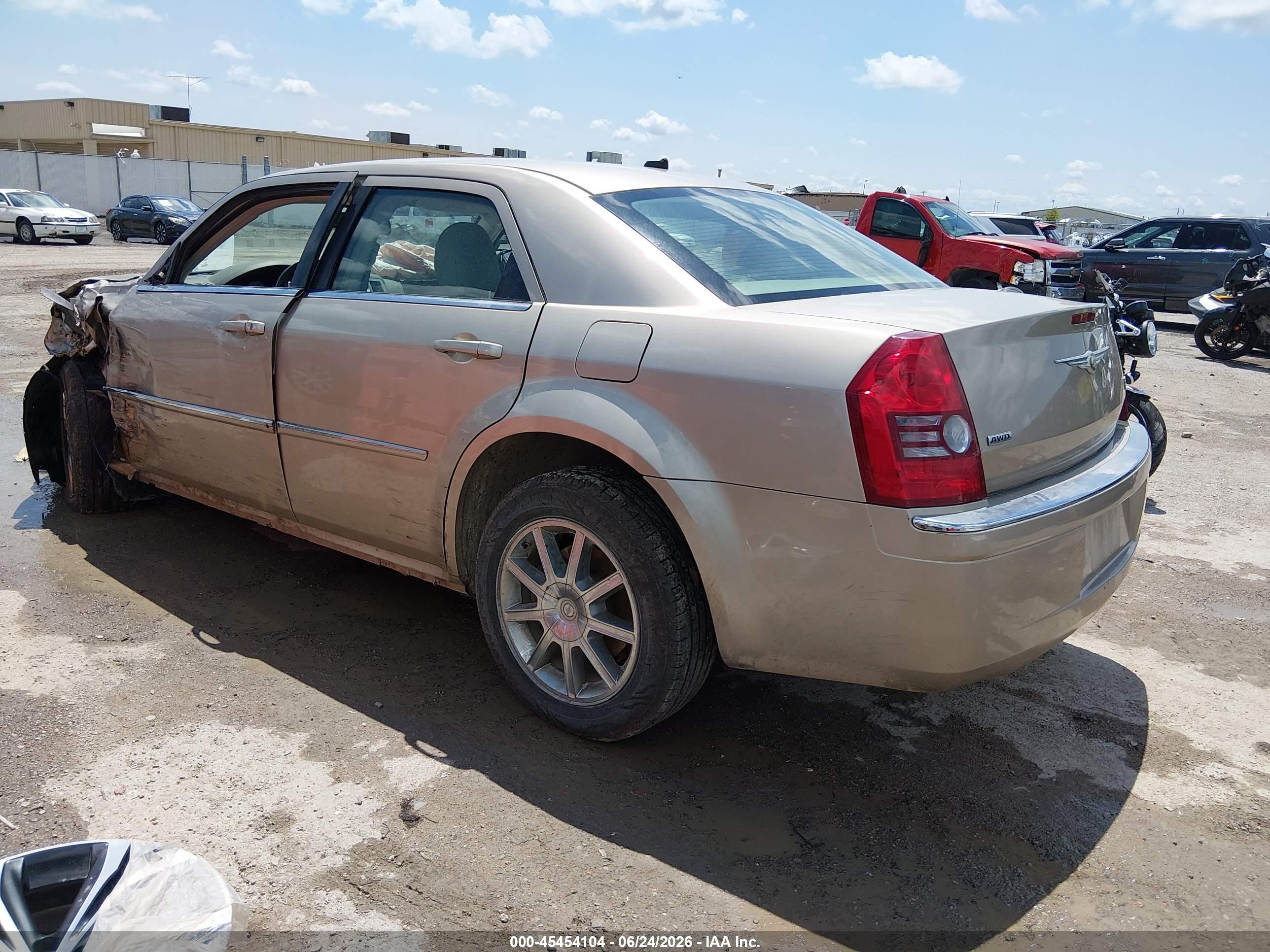 2008 Chrysler 300 Limited Beige vin: 2C3LK33G28H244343