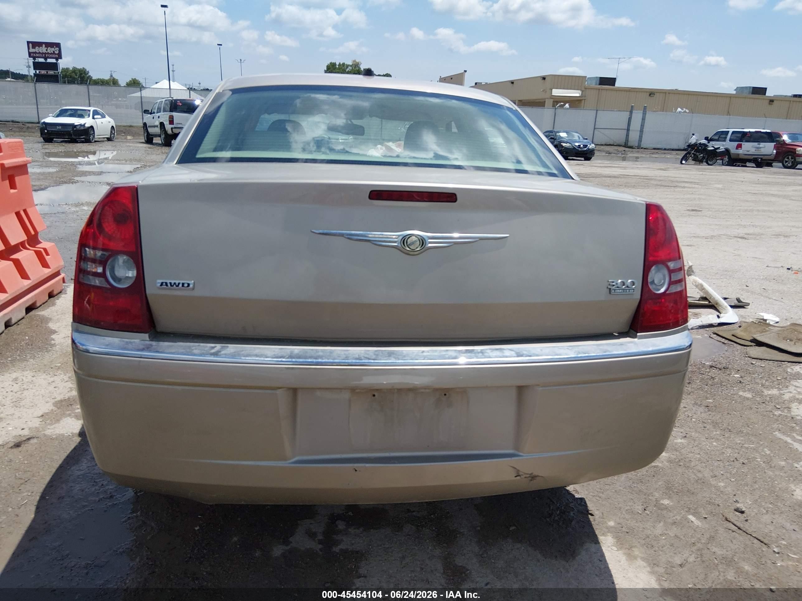 2008 Chrysler 300 Limited Beige vin: 2C3LK33G28H244343
