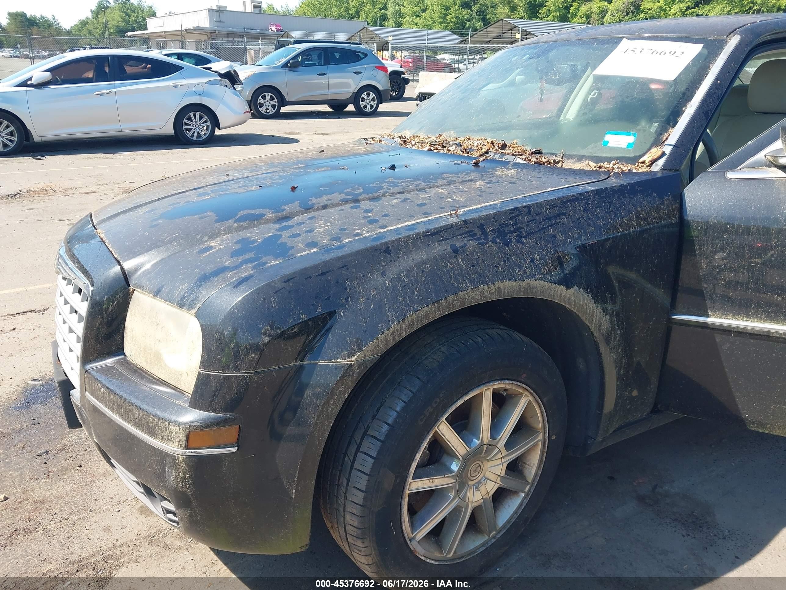 2008 Chrysler 300 Touring Black vin: 2C3LK53G08H128893
