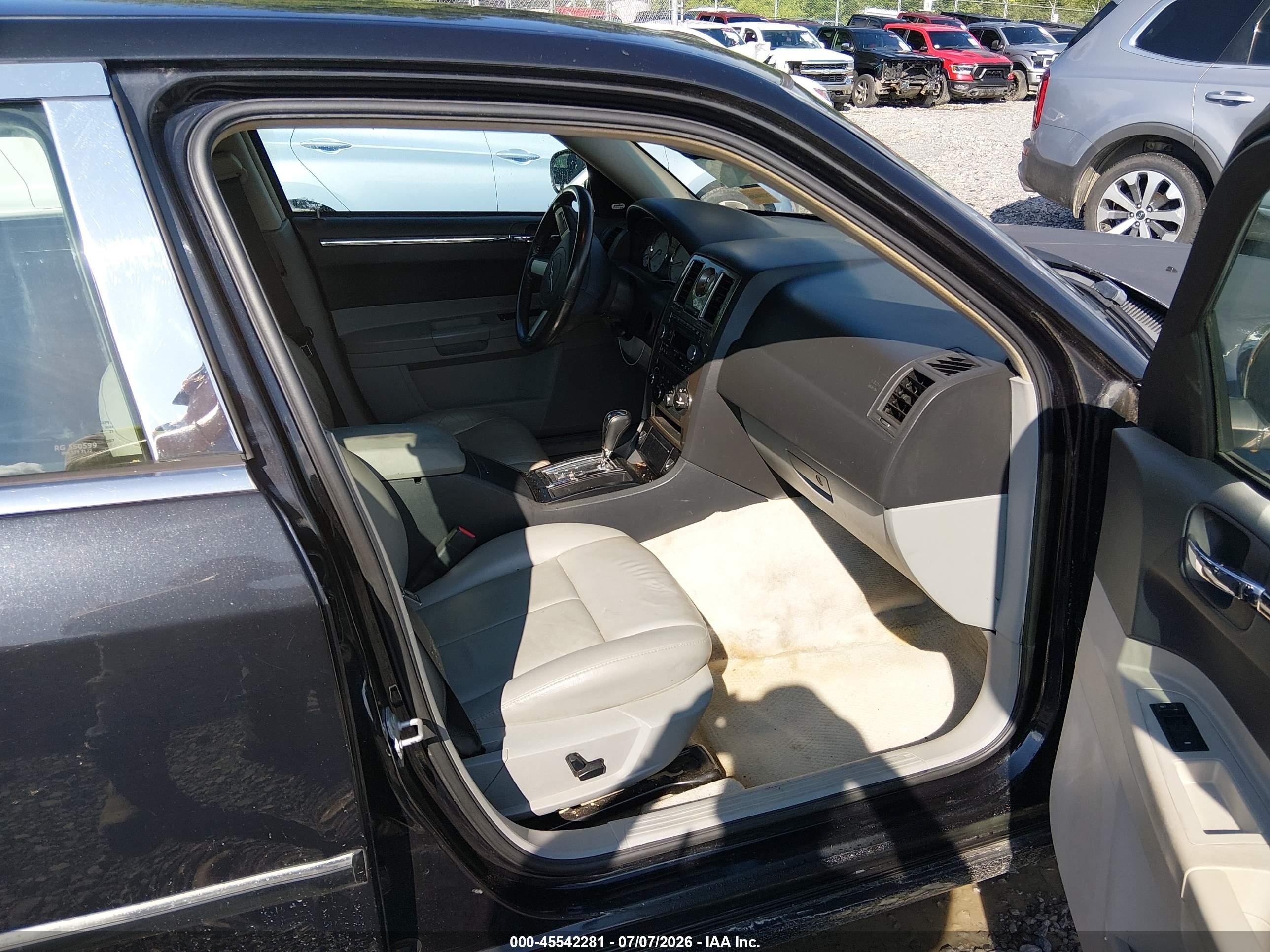 2007 Chrysler 300 Touring Черный vin: 2C3LK53GX7H790477