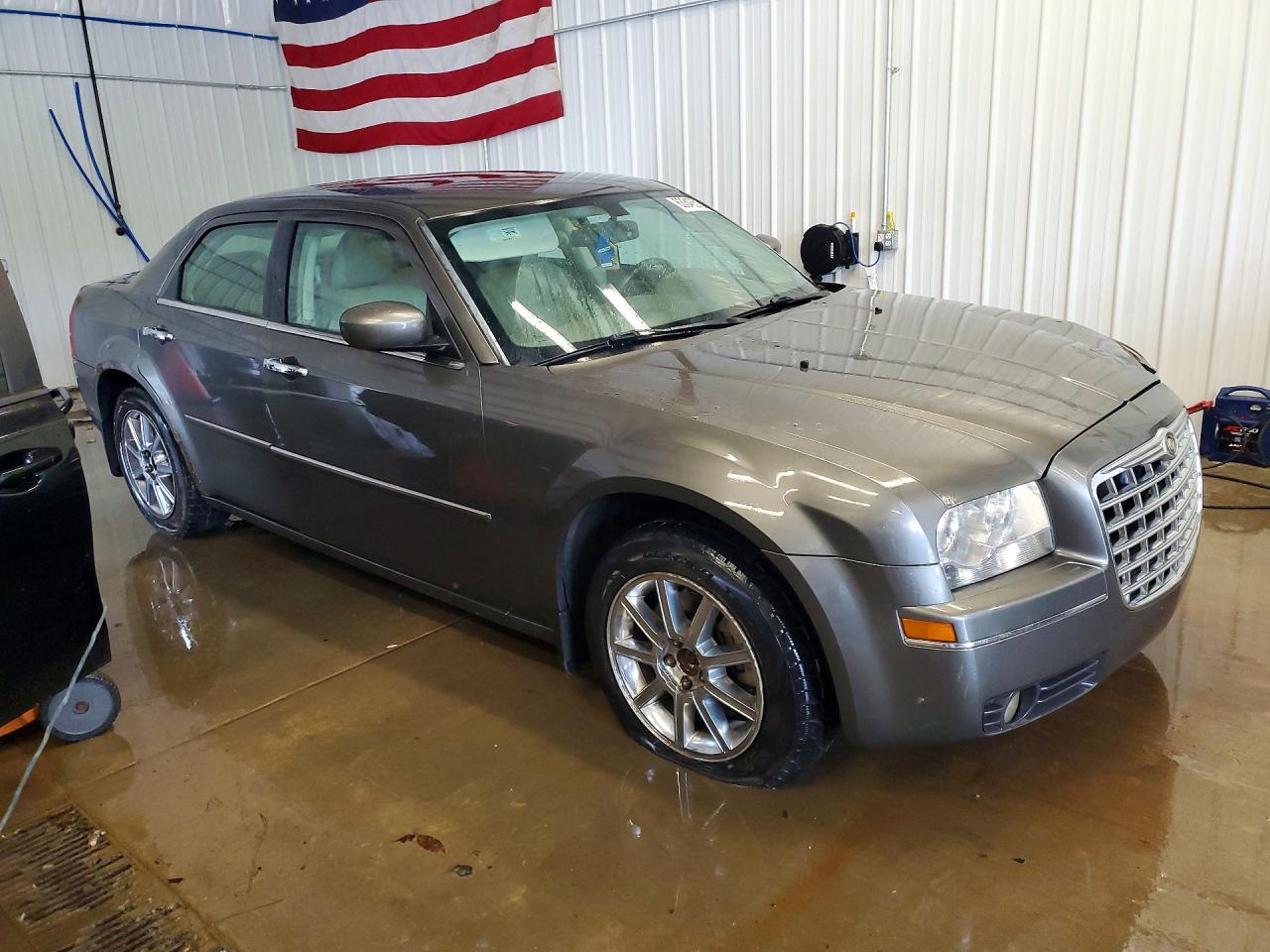 2009 Chrysler 300 Touring Gray vin: 2C3LK53V09H578883