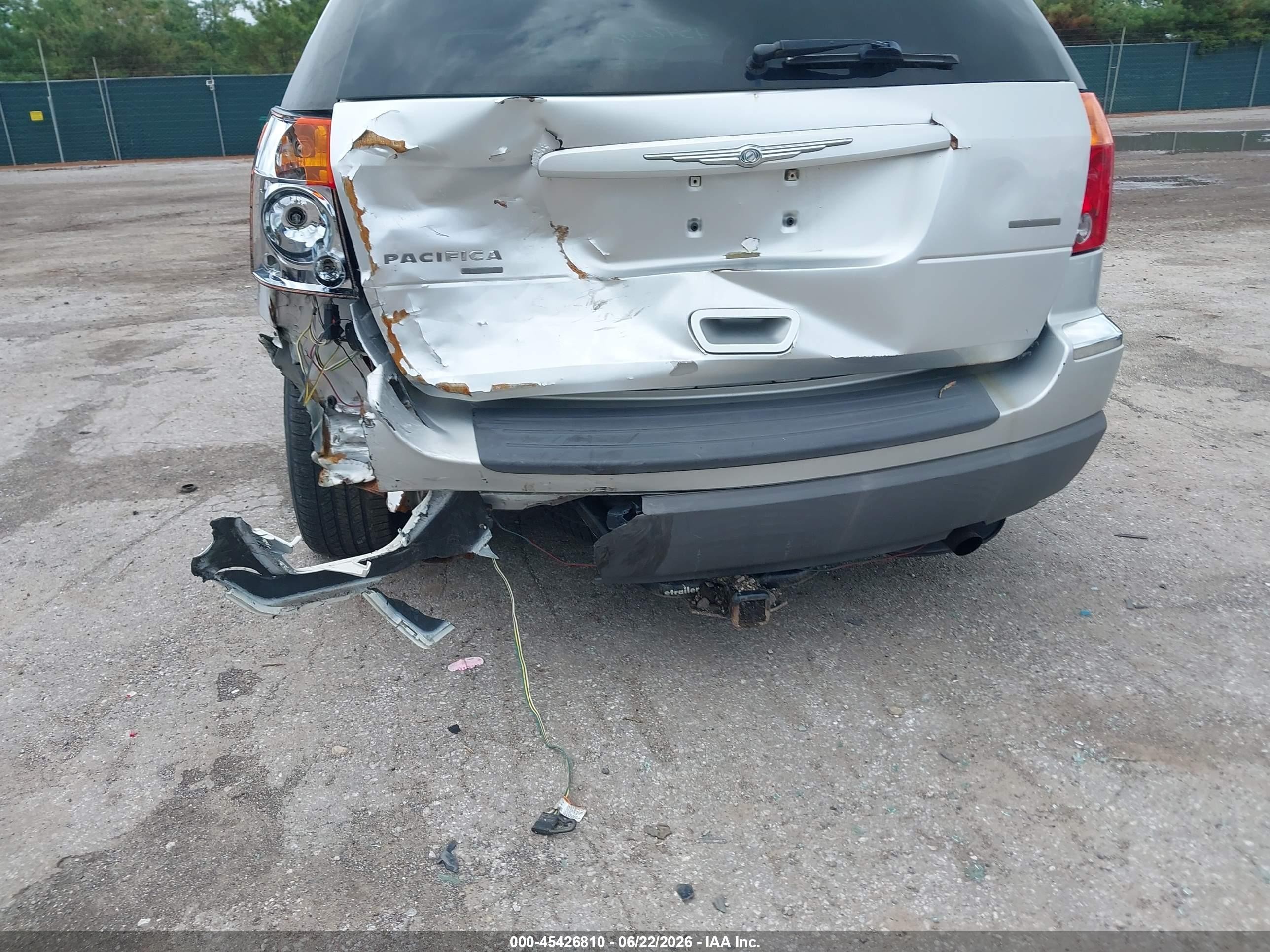 2005 Chrysler Pacifica Touring Silver vin: 2C4GF68415R495412