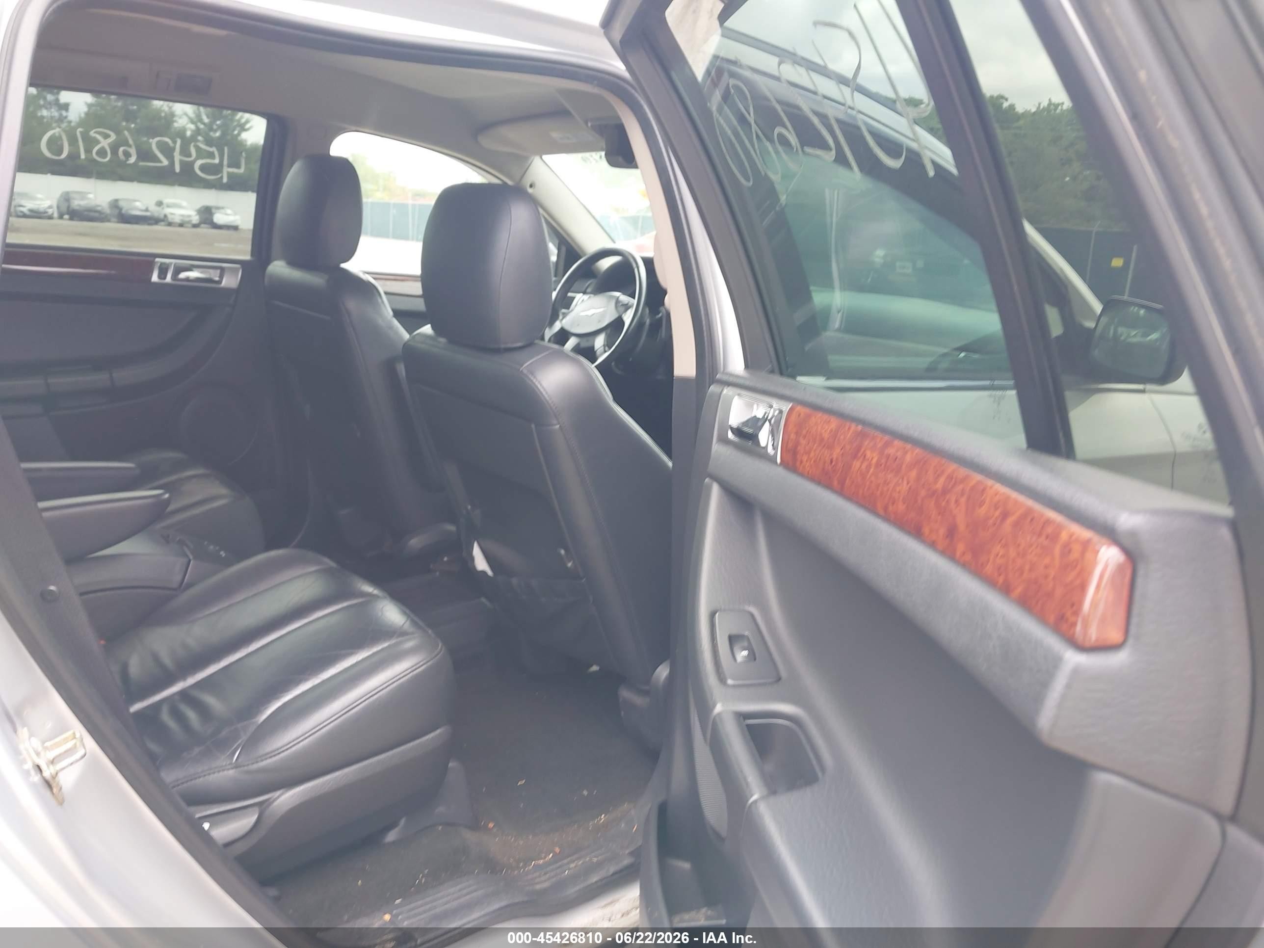 2005 Chrysler Pacifica Touring Silver vin: 2C4GF68415R495412