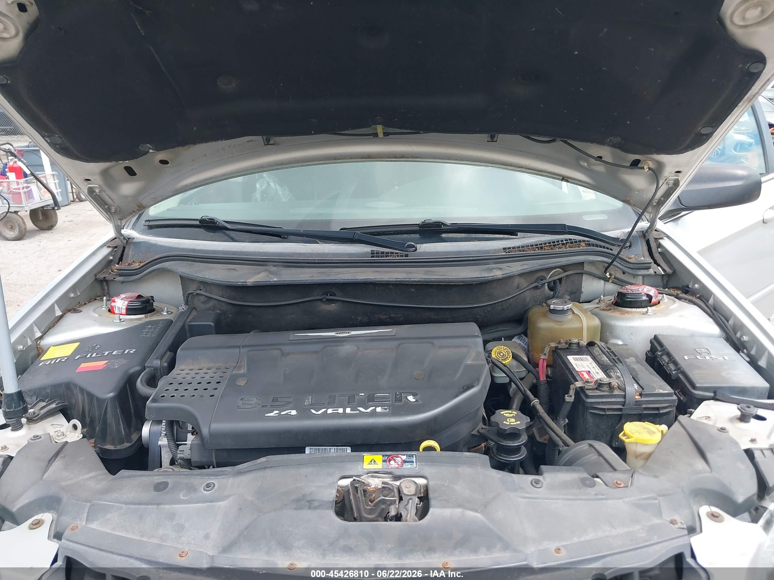 2005 Chrysler Pacifica Touring Silver vin: 2C4GF68415R495412