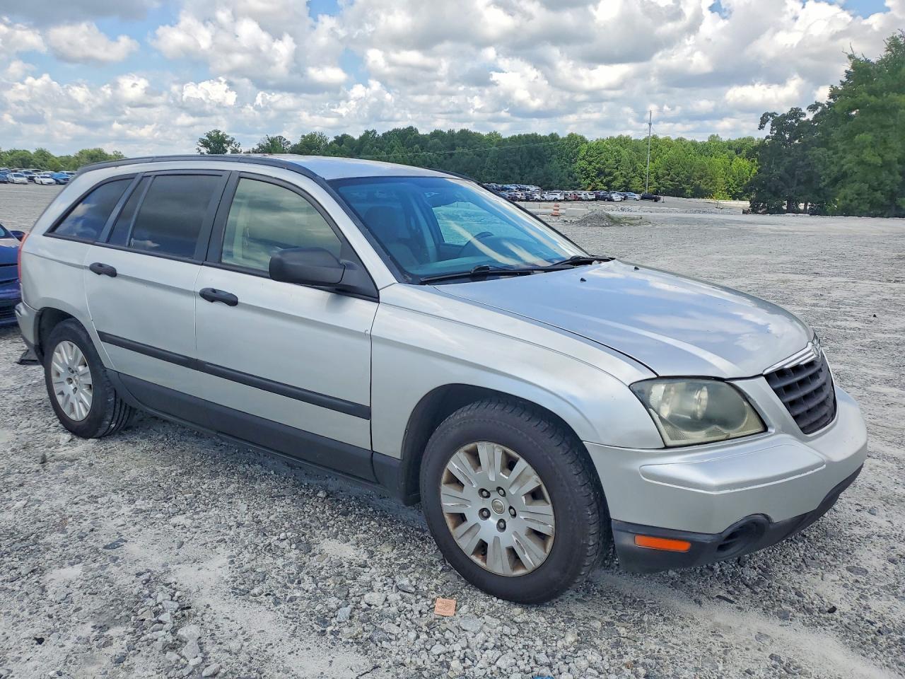 2005 Chrysler Pacifica Silver vin: 2C4GM48LX5R484216