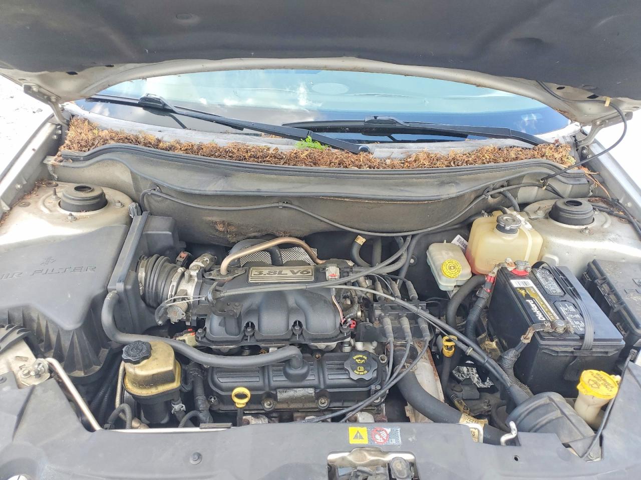 2005 Chrysler Pacifica Silver vin: 2C4GM48LX5R484216