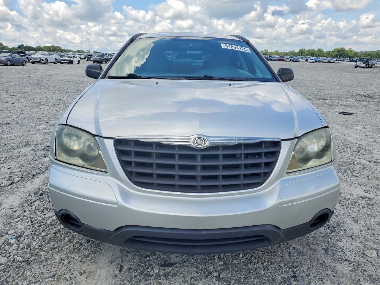 2005 Chrysler Pacifica Silver vin: 2C4GM48LX5R484216