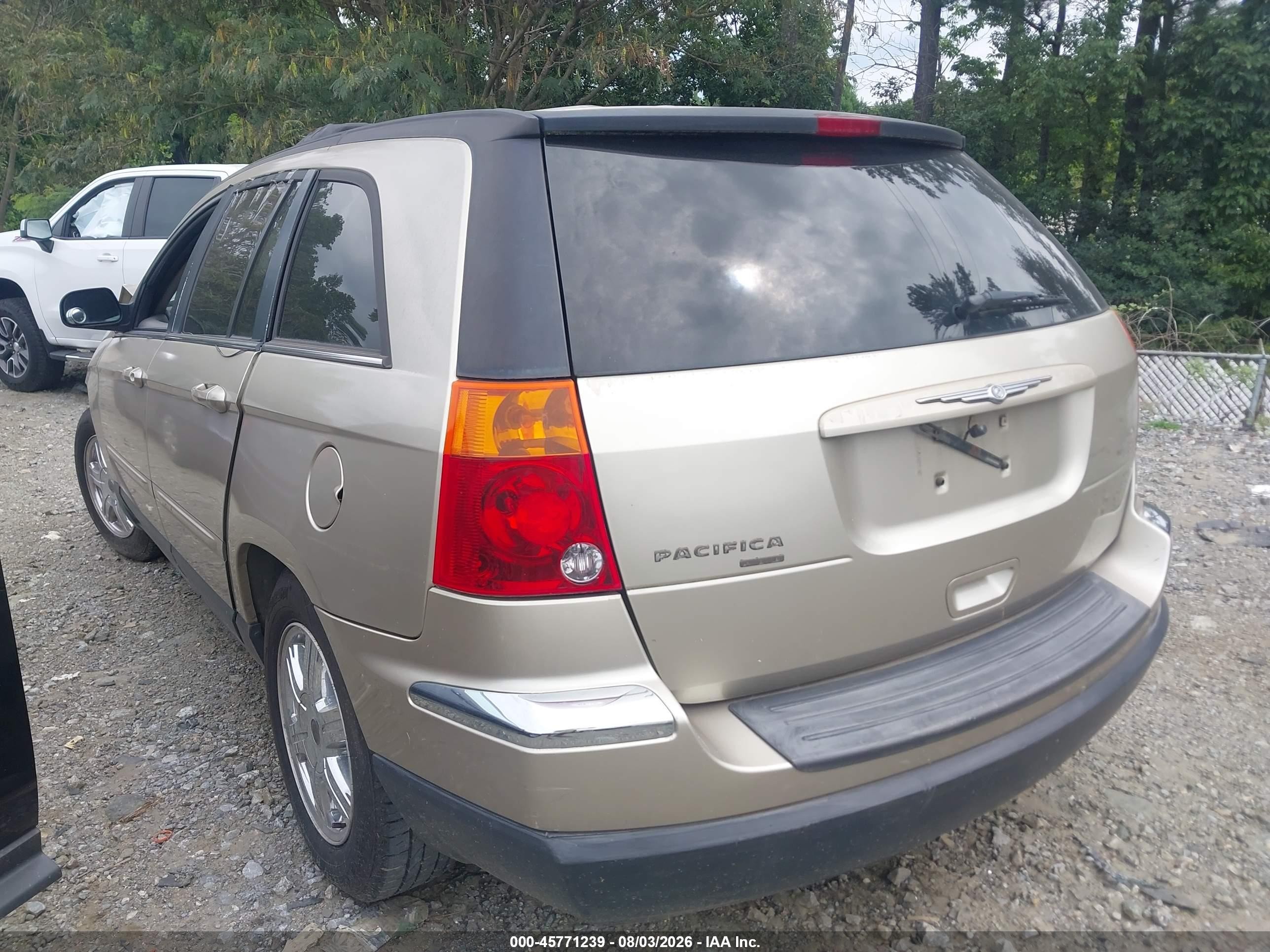 2005 Chrysler Pacifica Touring Gold vin: 2C4GM68425R545966