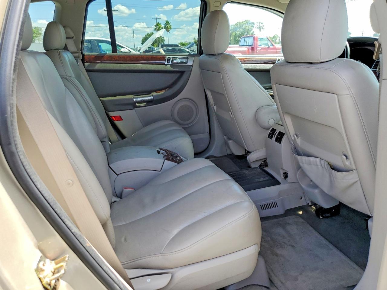2005 Chrysler Pacifica Touring Beige vin: 2C4GM68435R564106