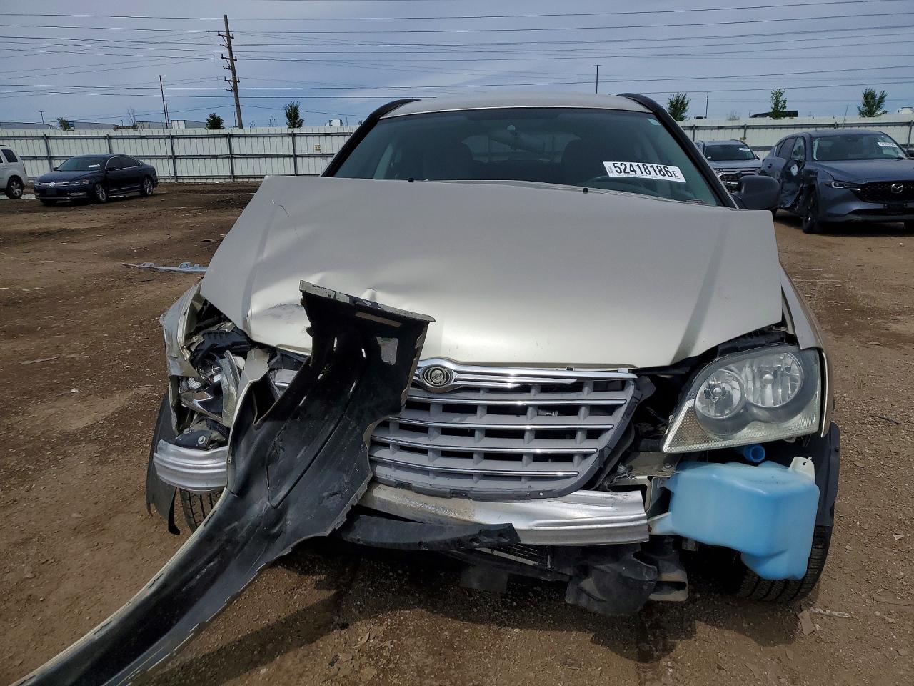 2005 Chrysler Pacifica Touring Бежевый vin: 2C4GM68475R361204