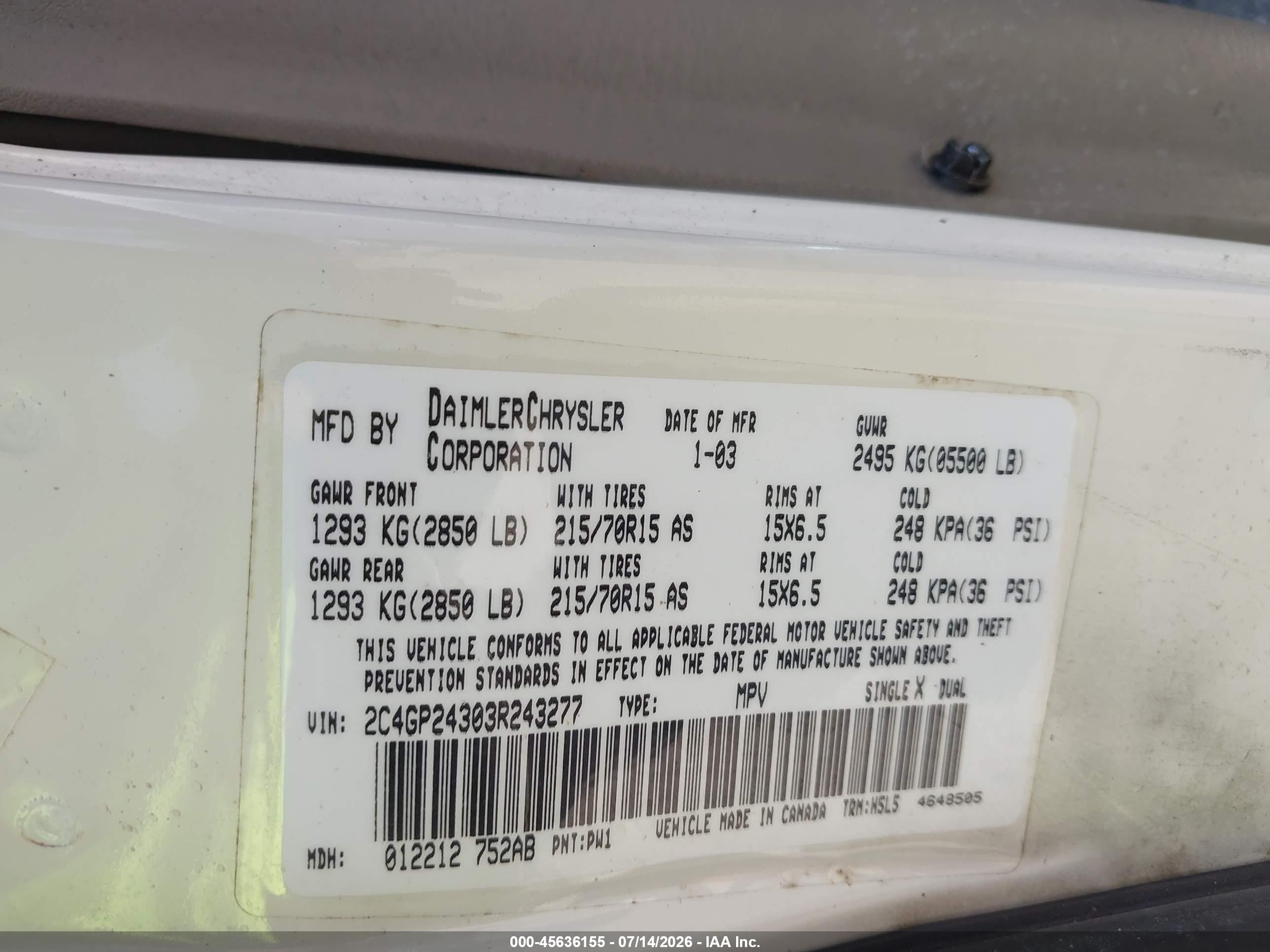 2003 Chrysler Town & Country   White vin: 2C4GP24303R243277
