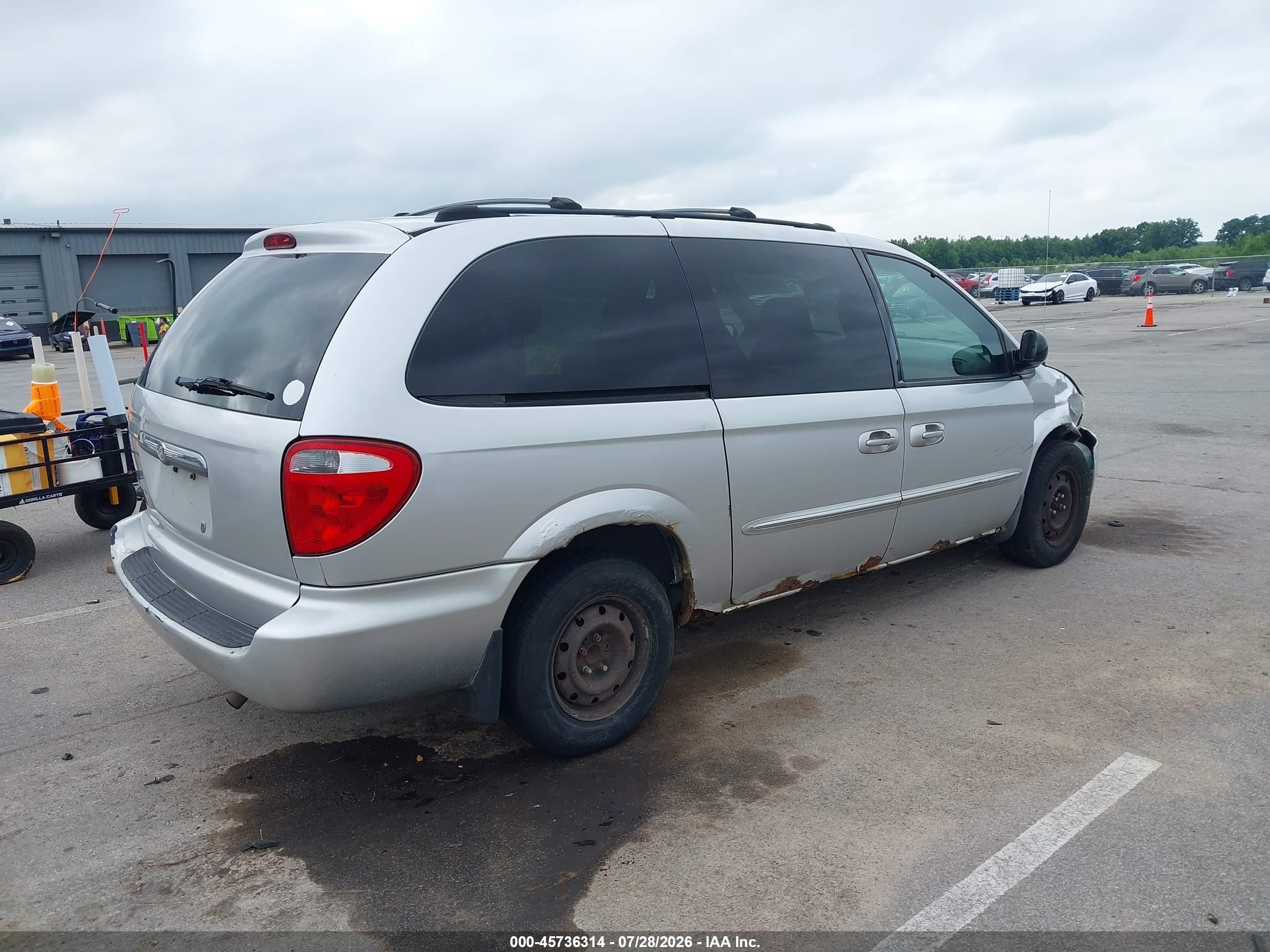 2003 Chrysler Town & Country   Silver vin: 2C4GP24363R242120