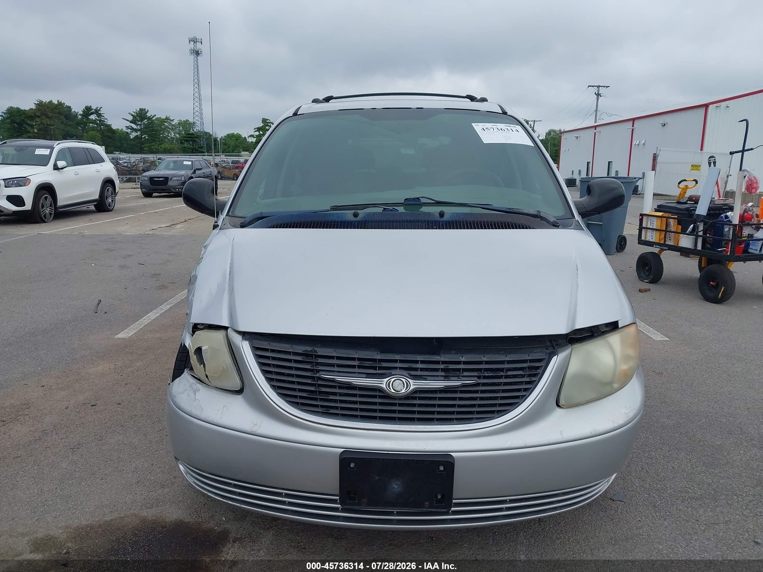 2003 Chrysler Town & Country   Silver vin: 2C4GP24363R242120