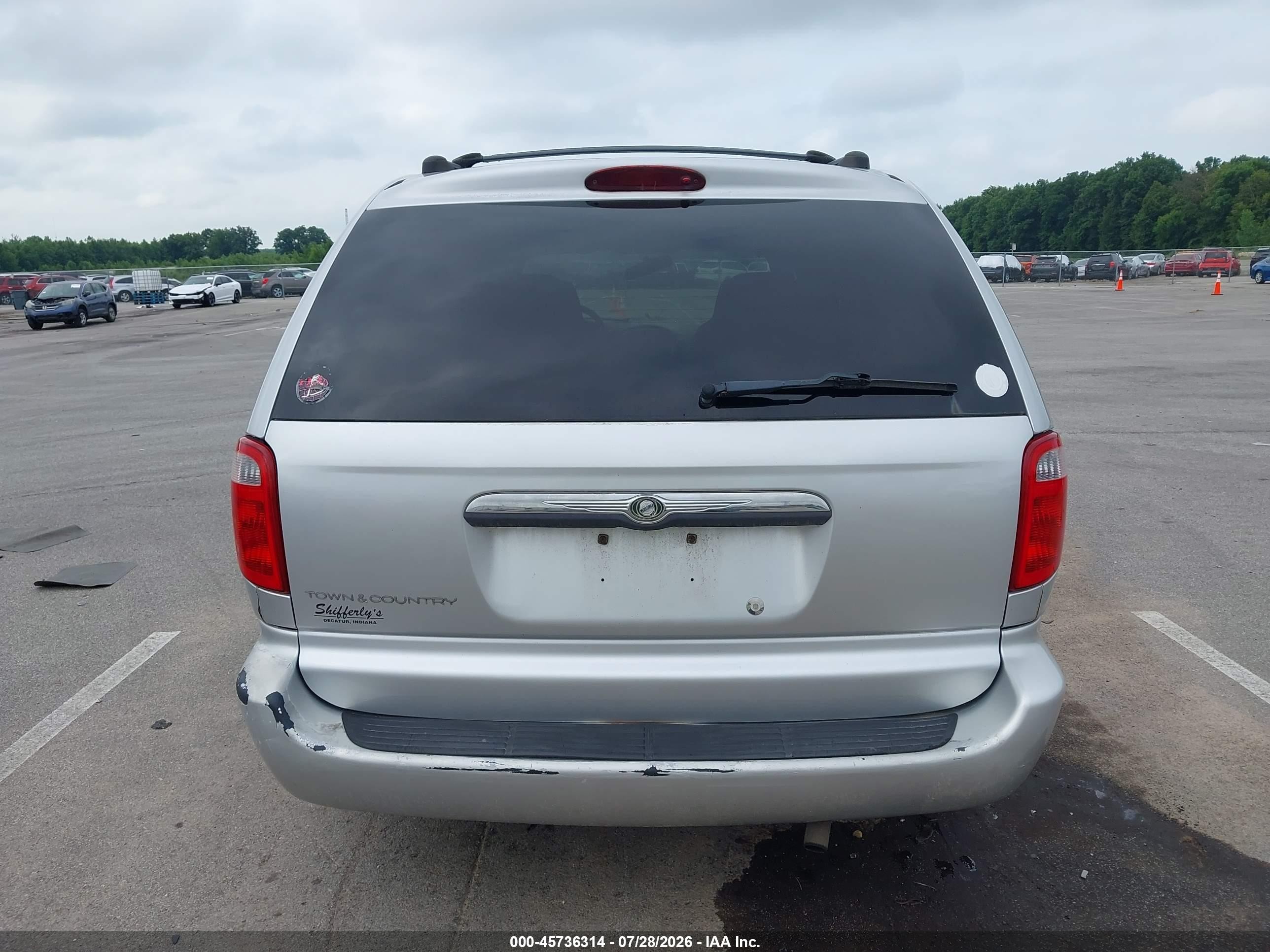 2003 Chrysler Town & Country   Silver vin: 2C4GP24363R242120