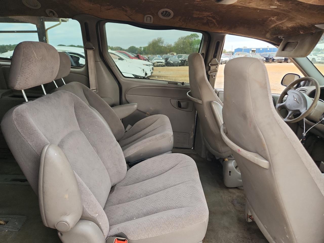 2003 Chrysler Town & Country Серебряный vin: 2C4GP243X3R241813