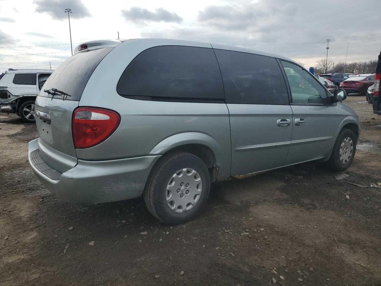 2003 Chrysler Town & Country Silver vin: 2C4GP24R13R269777