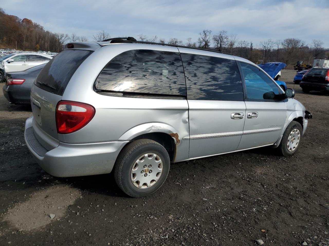 2001 Chrysler Town & Country Lx Silver vin: 2C4GP44301R317001