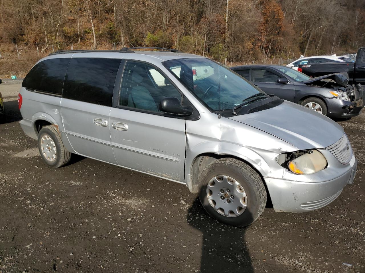 2001 Chrysler Town & Country Lx Silver vin: 2C4GP44301R317001