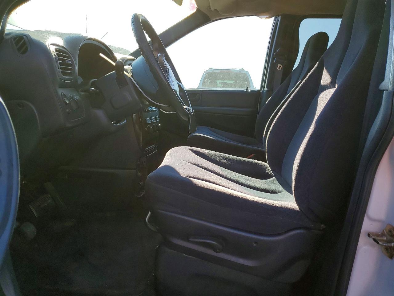 2002 Chrysler Town & Country Lx White vin: 2C4GP44312R624310