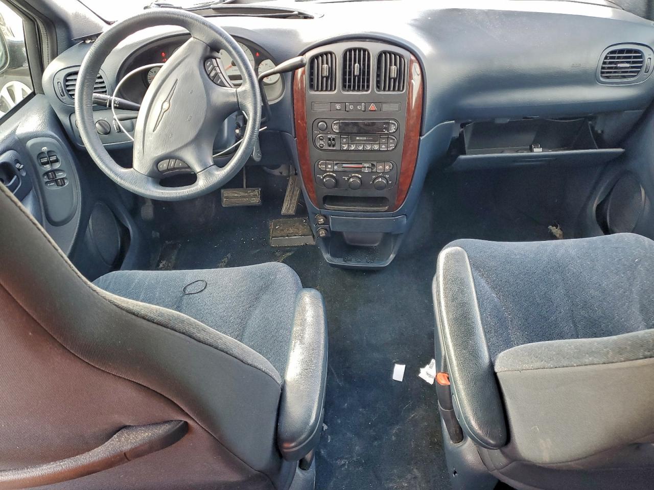 2003 Chrysler Town & Country Lx Silver vin: 2C4GP44313R259760