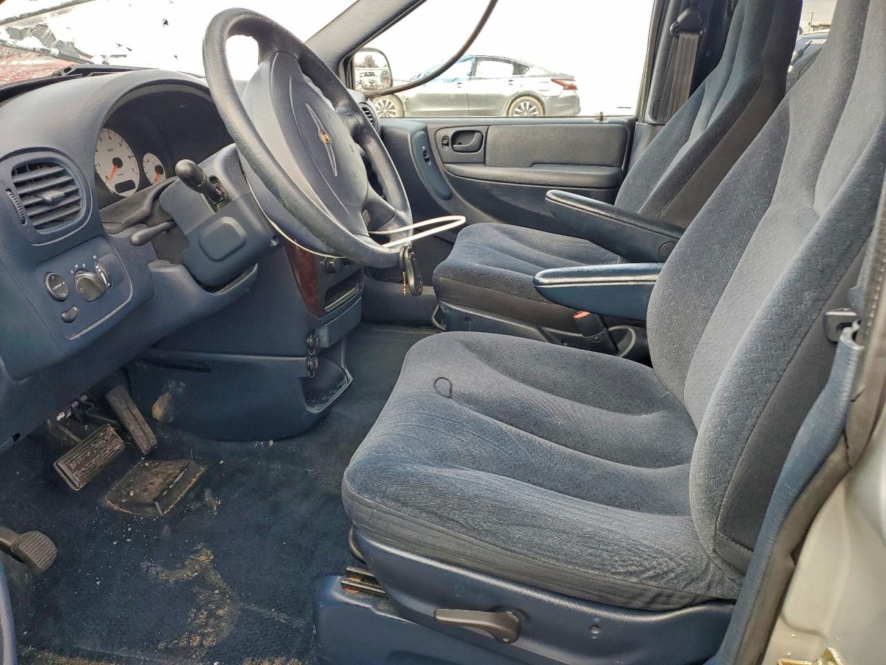 2003 Chrysler Town & Country Lx Silver vin: 2C4GP44313R259760