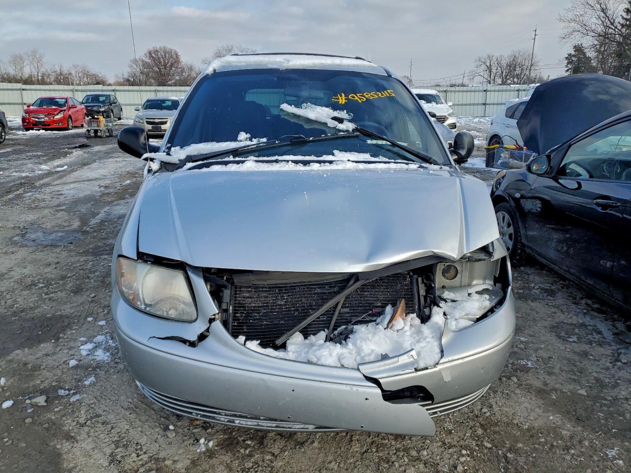 2003 Chrysler Town & Country Lx Silver vin: 2C4GP44313R259760