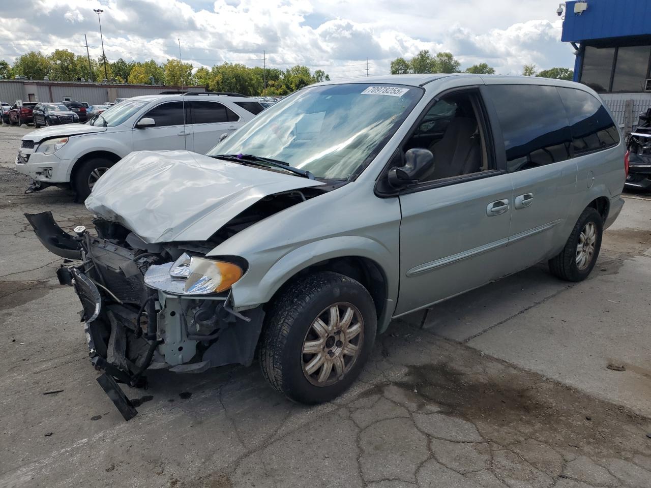 2003 Chrysler Town & Country Lx Silver vin: 2C4GP44323R134847