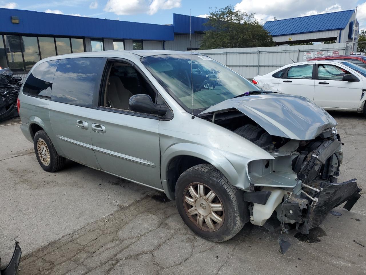 2003 Chrysler Town & Country Lx Silver vin: 2C4GP44323R134847