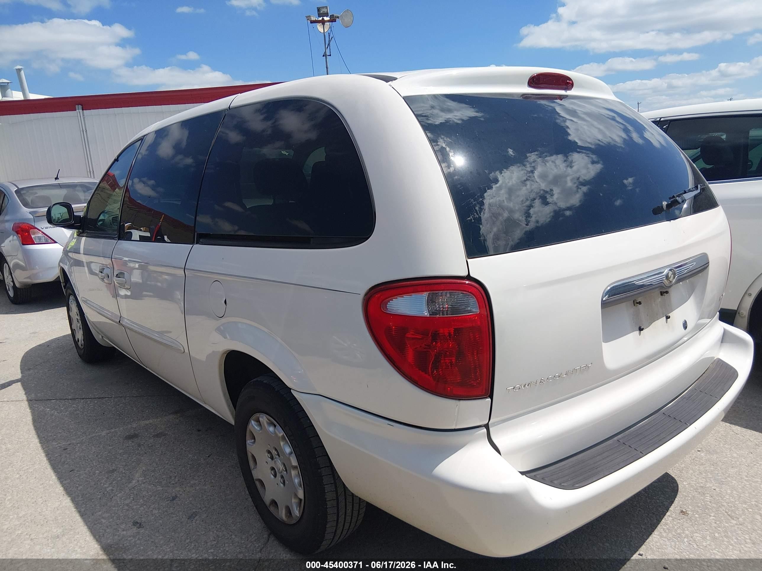 2003 Chrysler Town & Country Lx White vin: 2C4GP44323R171235