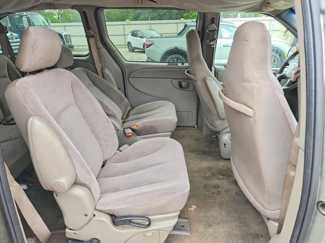 2003 Chrysler Town & Country Lx Silver vin: 2C4GP44323R264563
