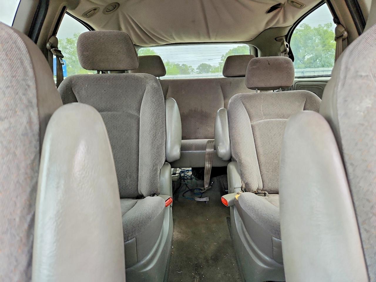 2003 Chrysler Town & Country Lx Silver vin: 2C4GP44323R264563