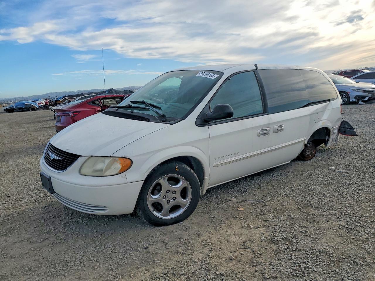 2001 Chrysler Town & Country Lx White vin: 2C4GP44331R204210