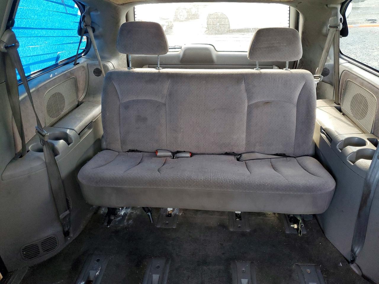 2001 Chrysler Town & Country Lx White vin: 2C4GP44331R204210