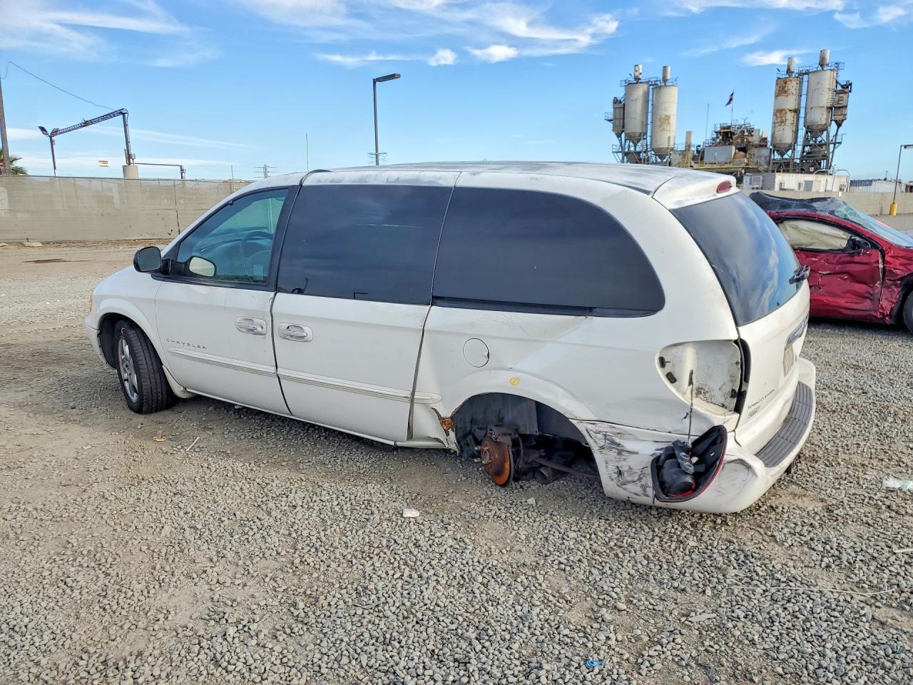 2001 Chrysler Town & Country Lx White vin: 2C4GP44331R204210