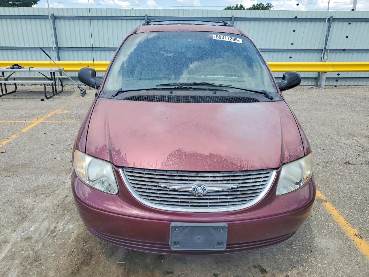 2001 Chrysler Town-country Burgundy vin: 2C4GP44351R298171