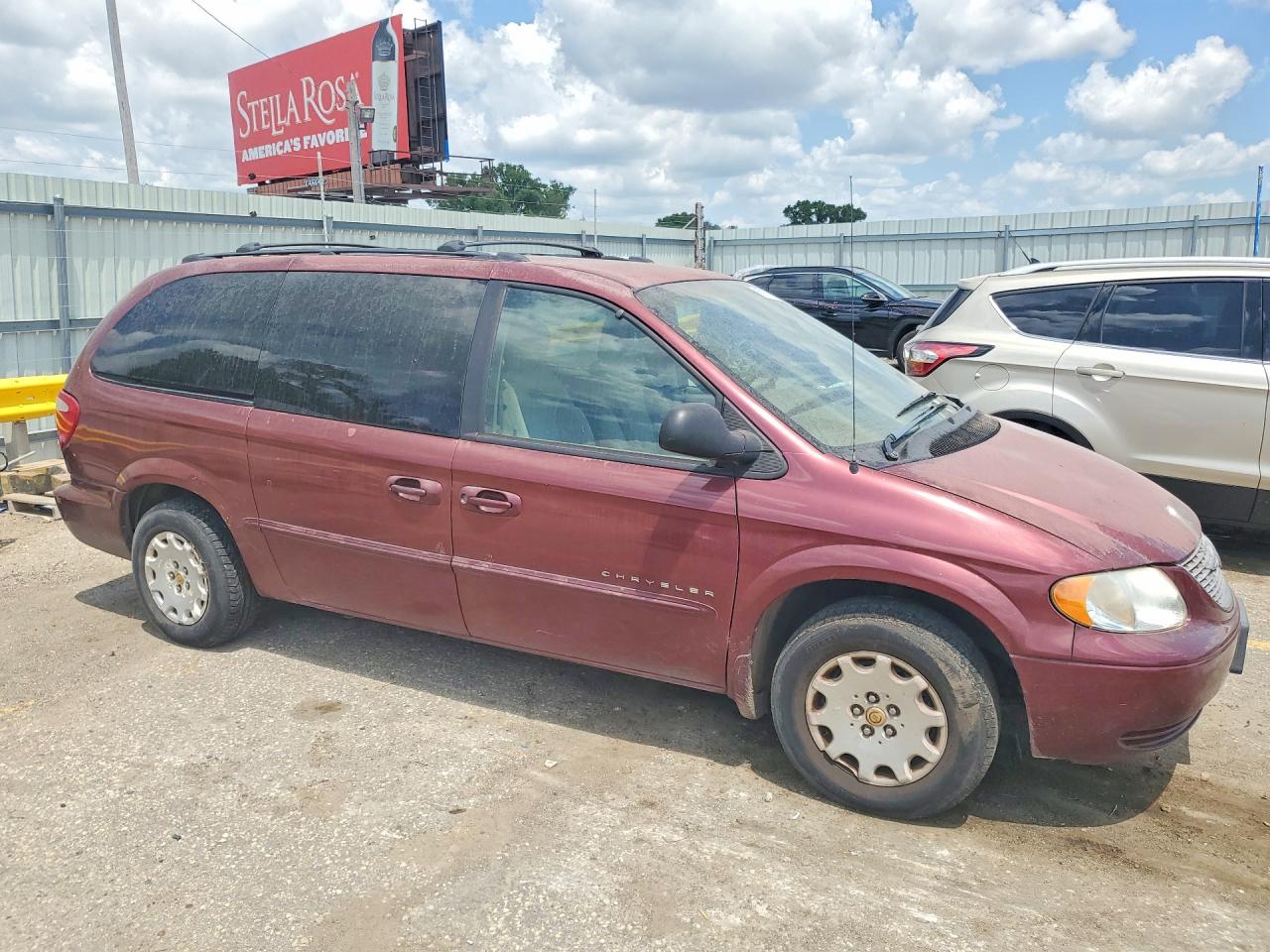 2001 Chrysler Town-country Burgundy vin: 2C4GP44351R298171