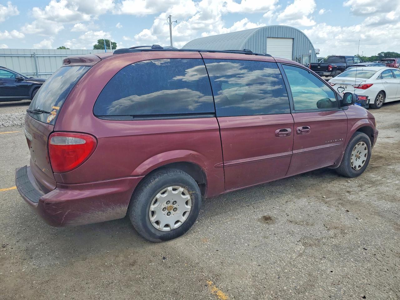 2001 Chrysler Town-country Burgundy vin: 2C4GP44351R298171