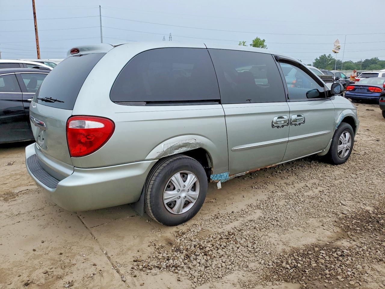 2003 Chrysler Town & Country Lx Green vin: 2C4GP44363R213406