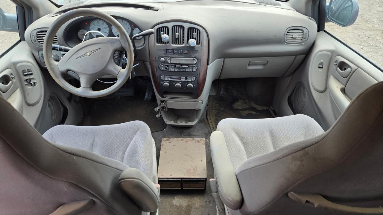 2003 Chrysler Town & Country Lx Gold vin: 2C4GP44363R310654