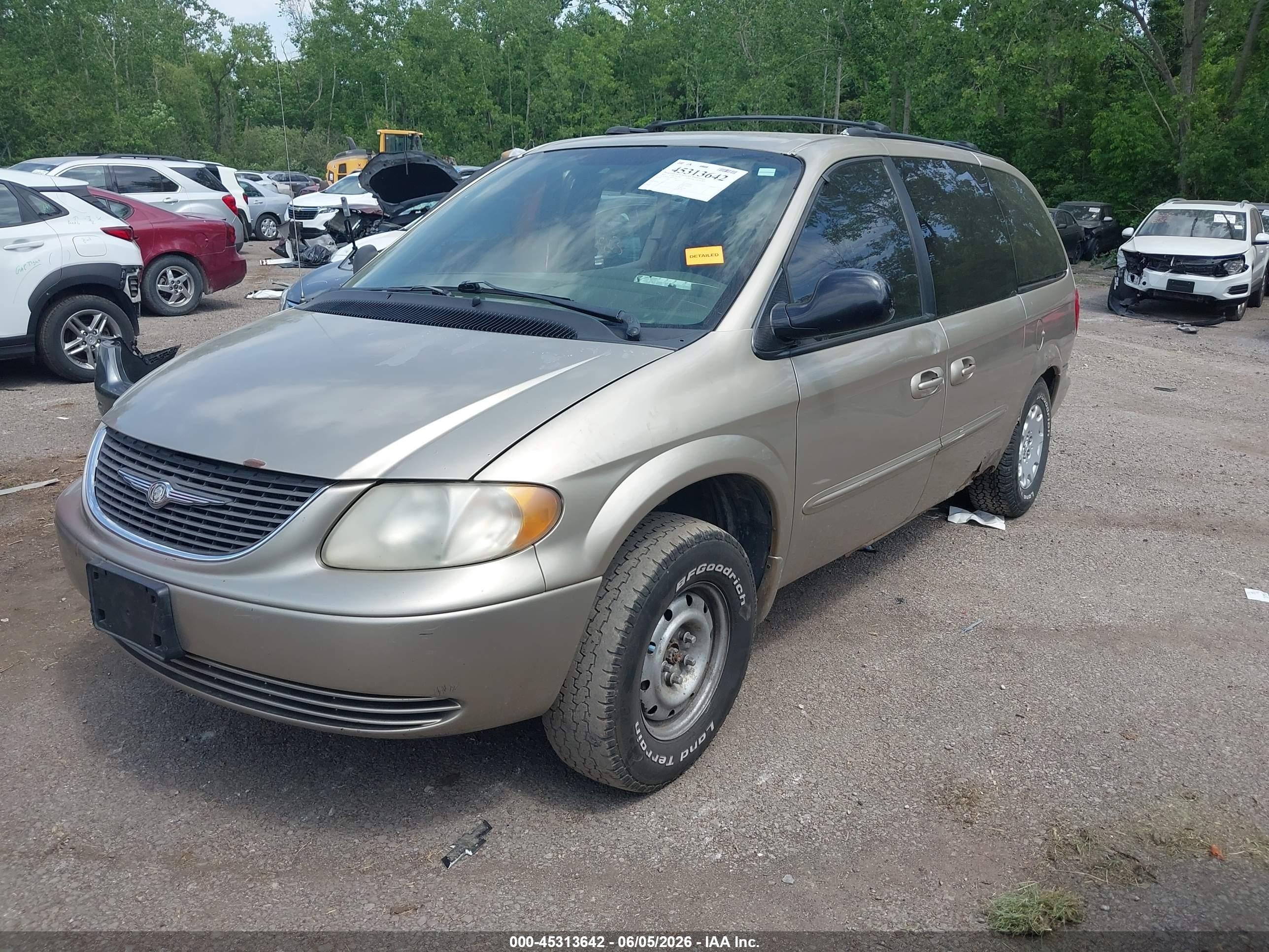 2003 Chrysler Town & Country Lx Tan vin: 2C4GP44373R143690