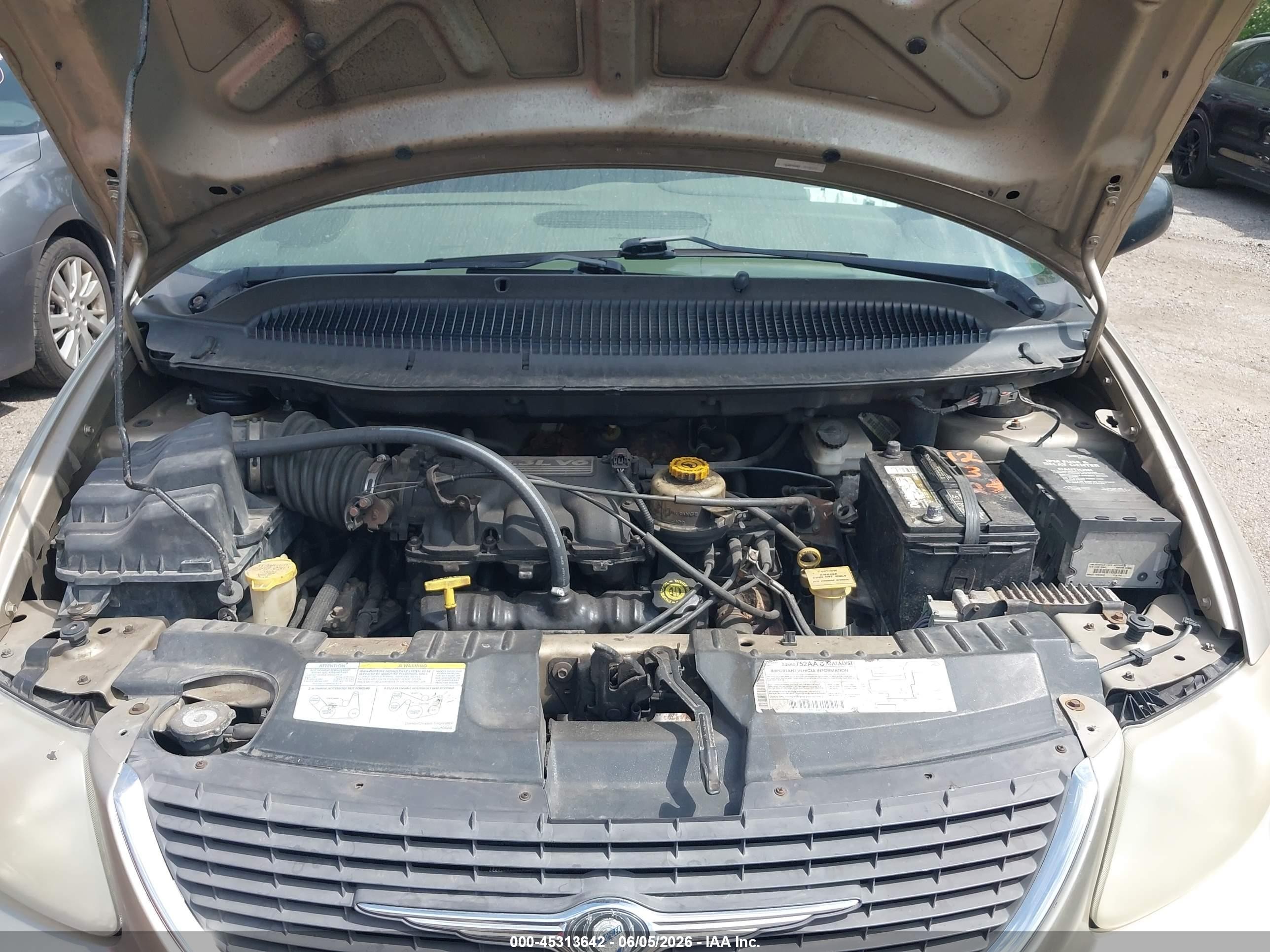 2003 Chrysler Town & Country Lx Tan vin: 2C4GP44373R143690