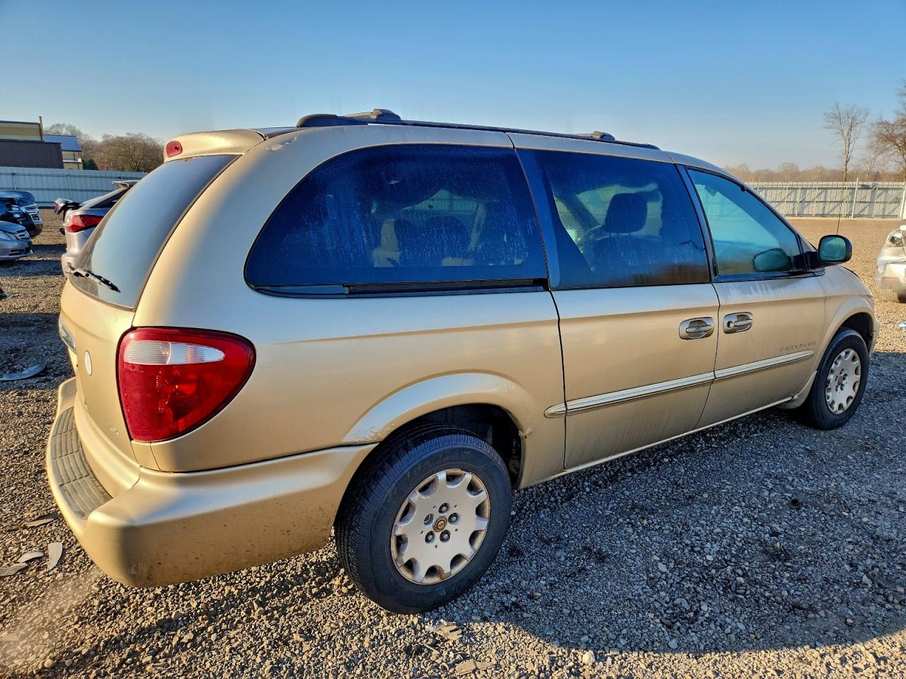 2001 Chrysler Town & Country Lx Gold vin: 2C4GP44381R266962