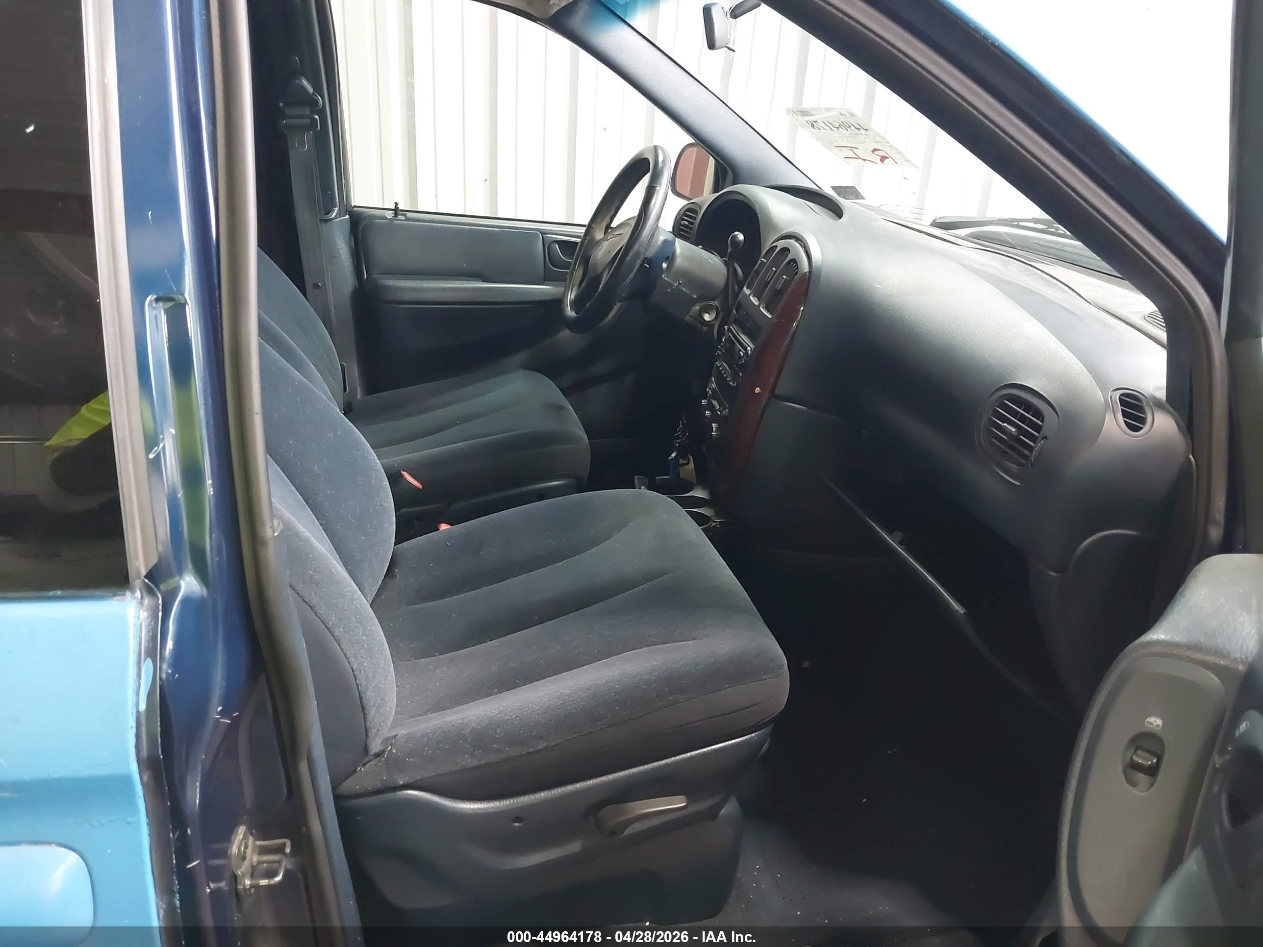2002 Chrysler Town & Country Lx Light Blue vin: 2C4GP44382R553851