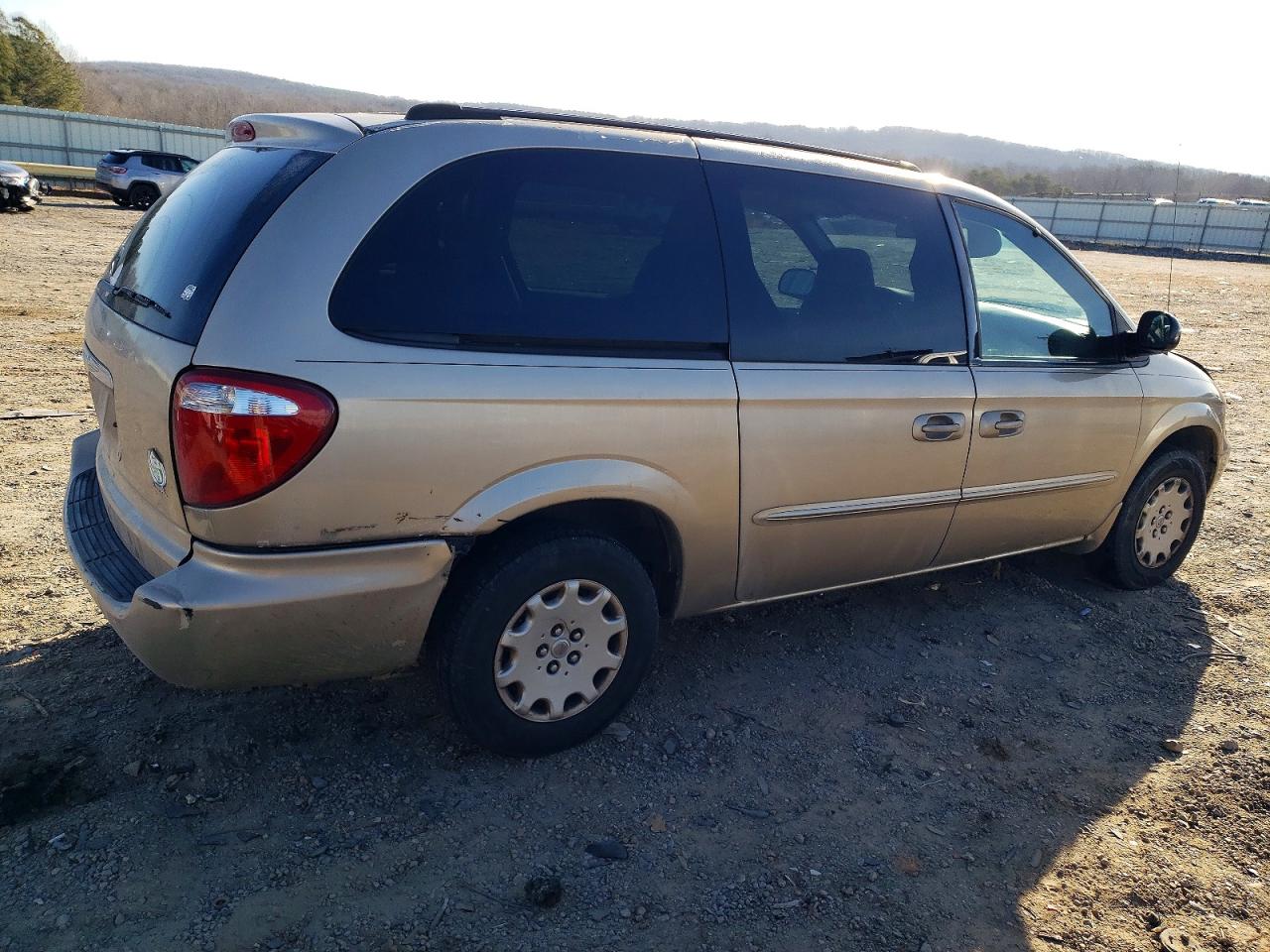 2003 Chrysler Town & Country Lx Gold vin: 2C4GP44383R231437