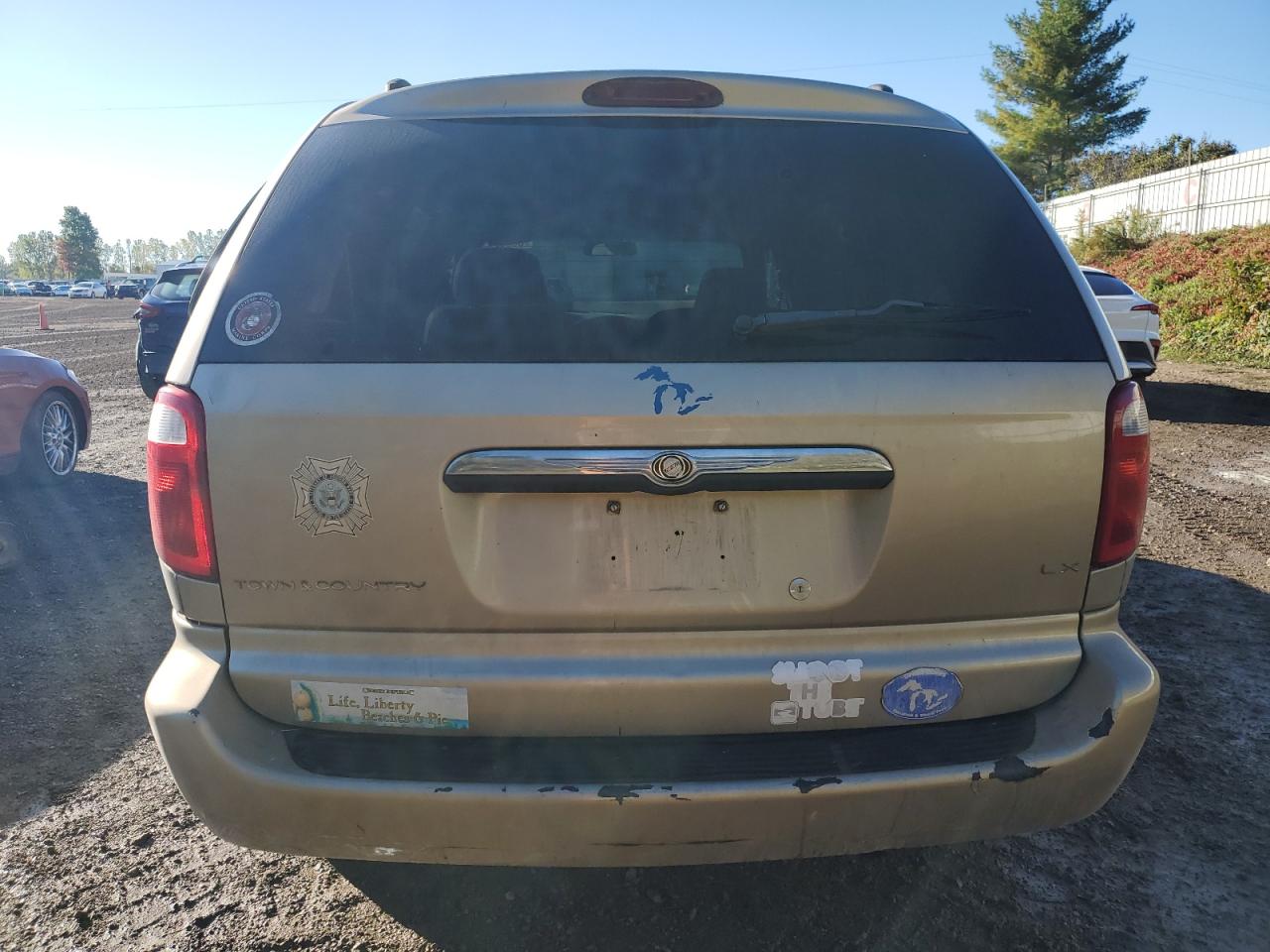 2003 Chrysler Town & Country Lx Beige vin: 2C4GP443X3R115043